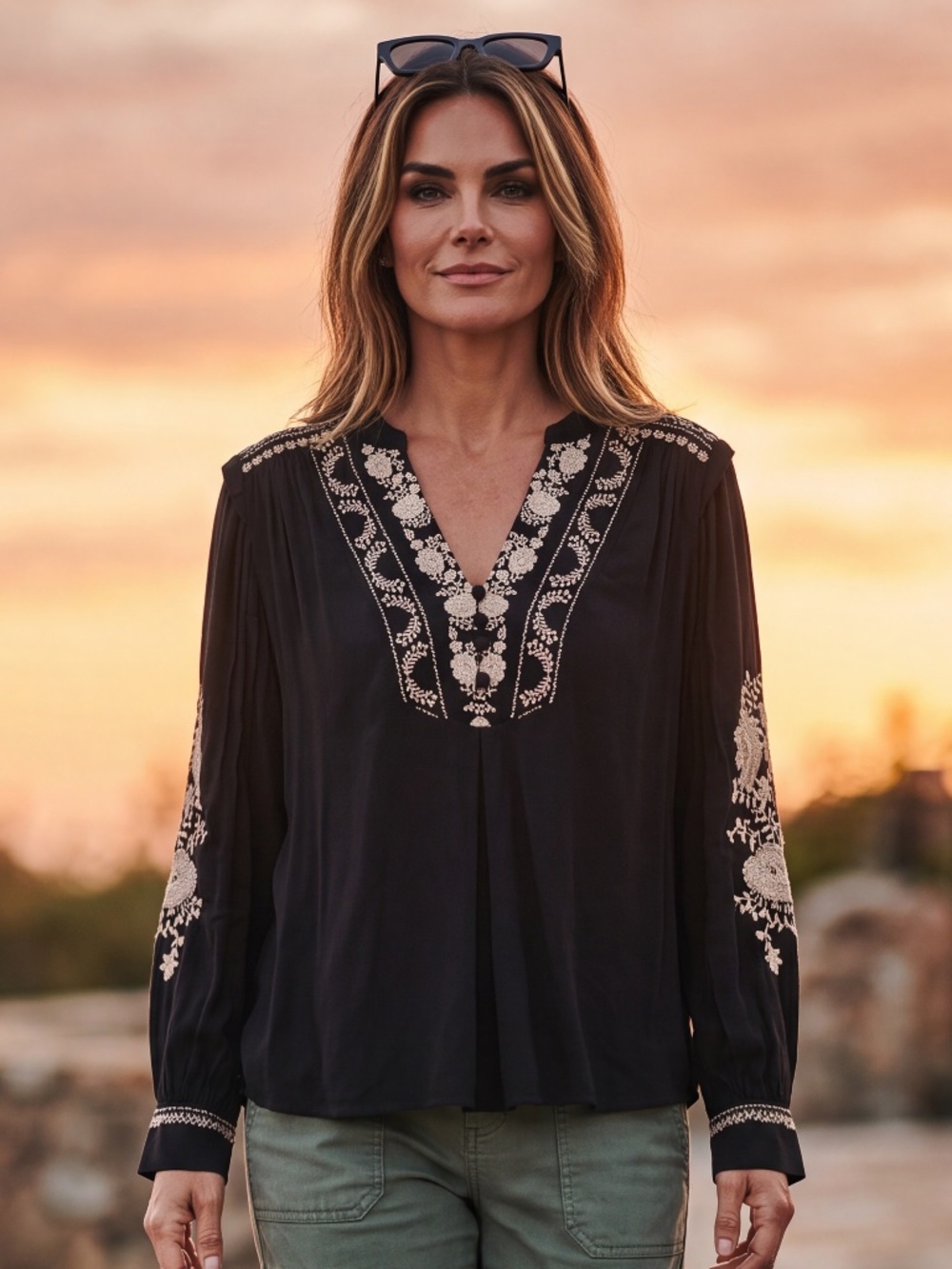 Beautiful Hale Bob embroidered boho long sleeve size M NWT